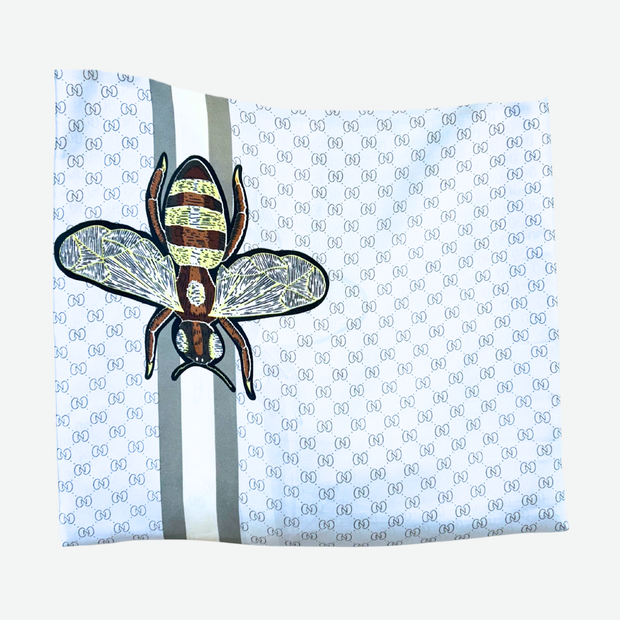 CLASSIC BEE MOTIF SATIN SCARF IN BABY BLUE