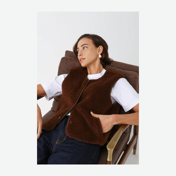 HELEN MOORE COUNTRY GILET 1660 WALNUT