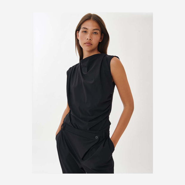 NELLY TOP TECHNICAL JERSEY BLACK