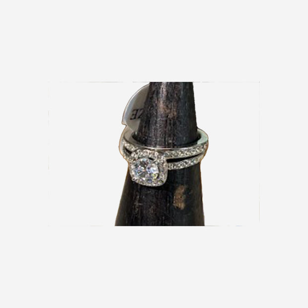 DOUBLE BAND ROUND CRYSTAL RING