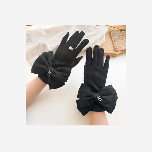 GLOVES WITH CRYSTAL RING IN BLACK