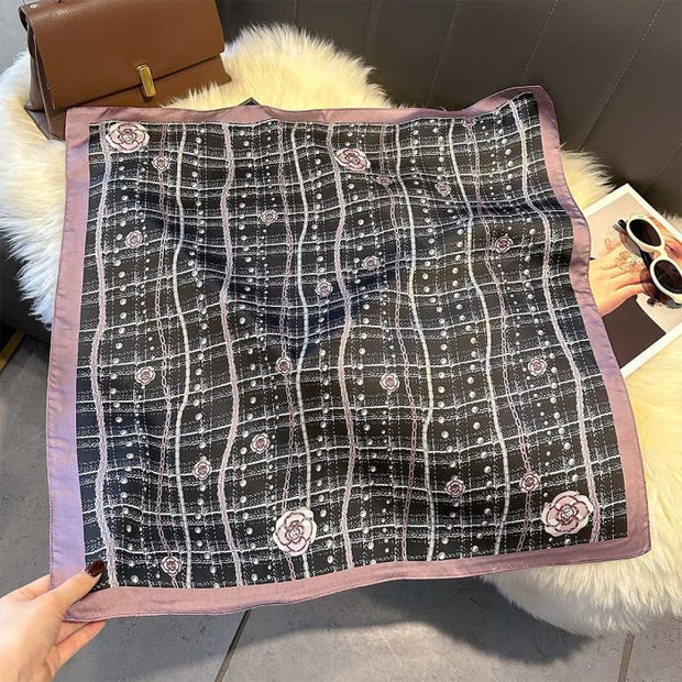 ELEGANT BLACK/PINK SCARF WITH FLORAL ACCENTS