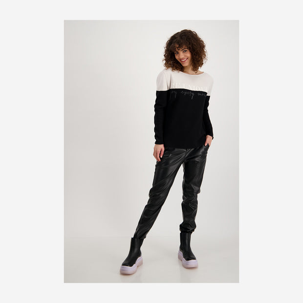 BLACK-WHITE COLOURBLOCK KNIT SWEATER