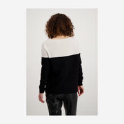 BLACK-WHITE COLOURBLOCK KNIT SWEATER